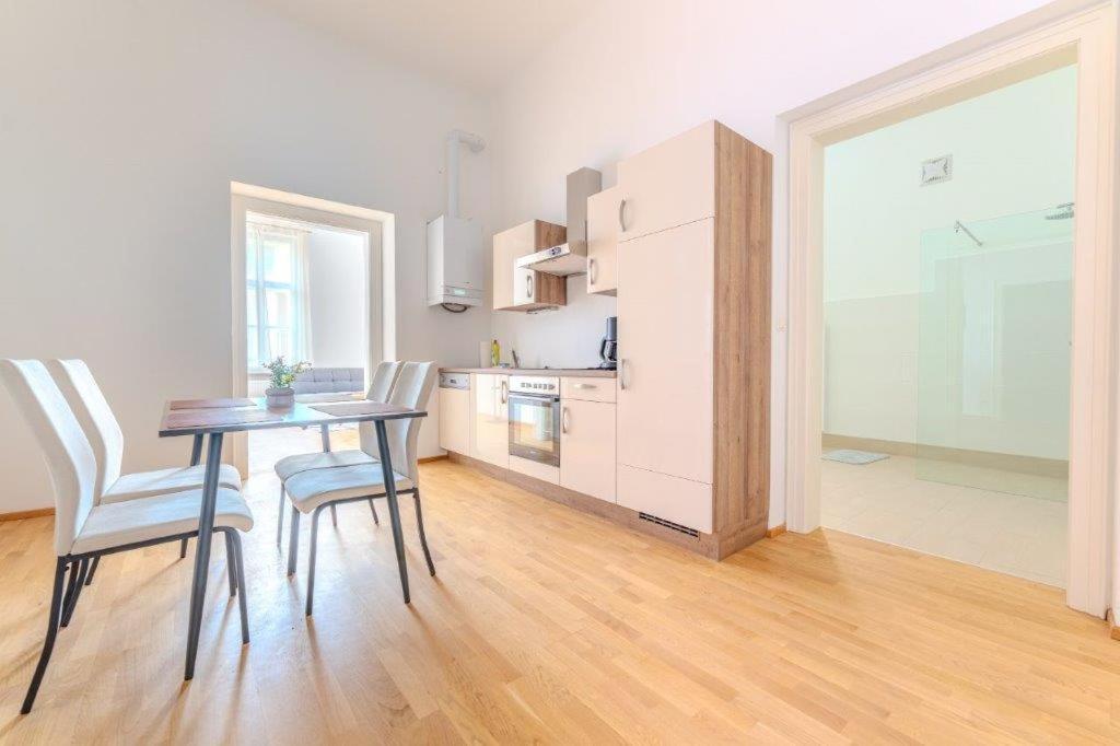 Deluxe Apartments Near The Center Krems an der Donau Zewnętrze zdjęcie